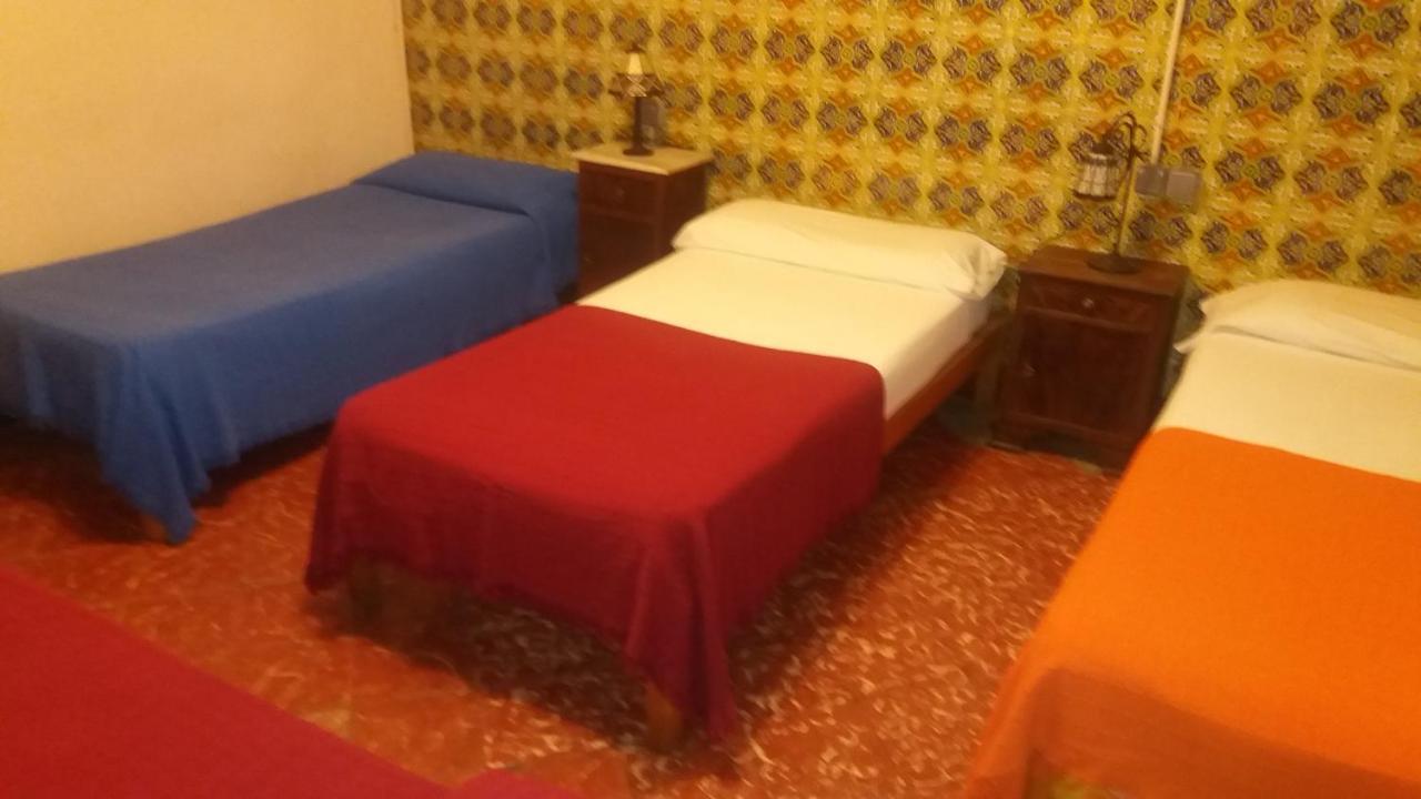 Hostal Corona Palma de Mallorca Zewnętrze zdjęcie